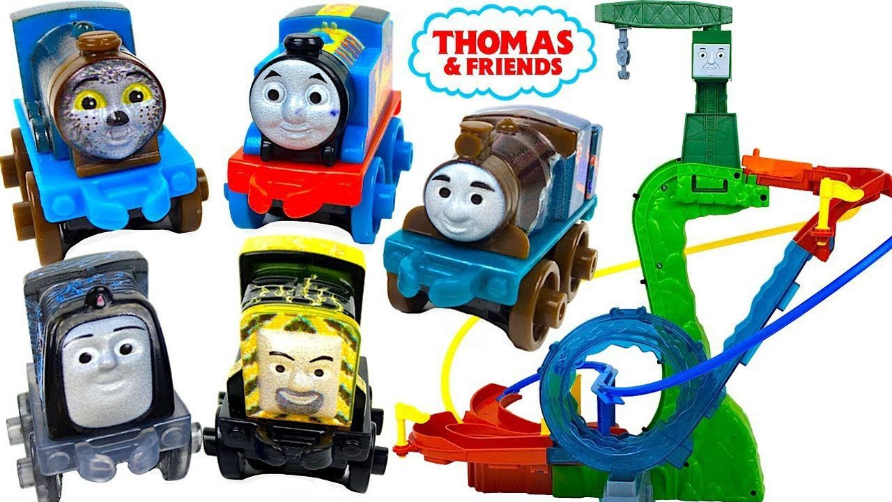 托马斯小火车的回旋火车轨道玩具