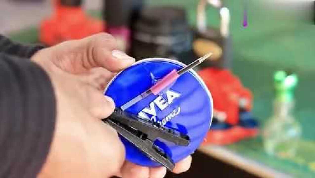 一个夹子和一根吸管轻松制作一个发射器