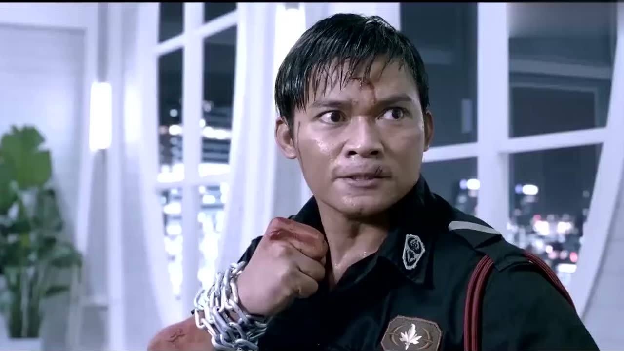 还记得这个典狱长吗?杀破狼里帅帅的张晋"吊打"吴京托尼贾!