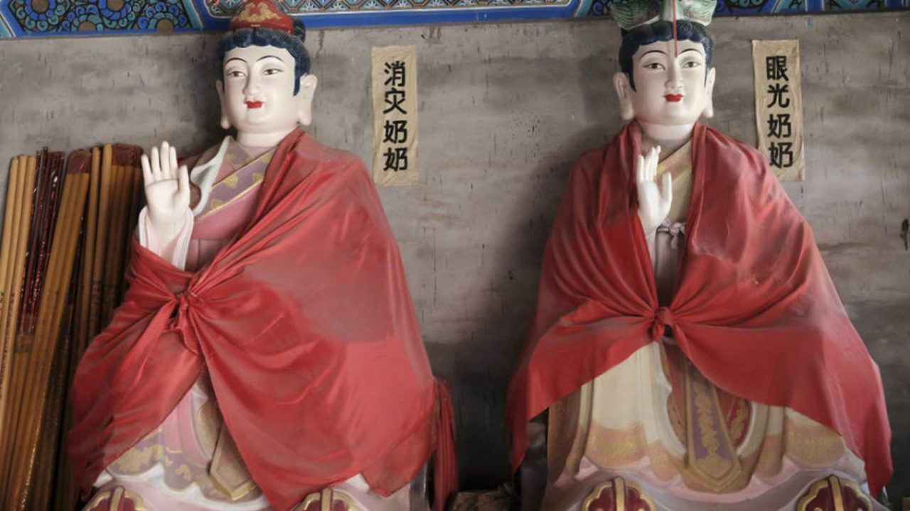 河北奇葩奶奶庙缺啥神仙自己造虽说破游客特别多