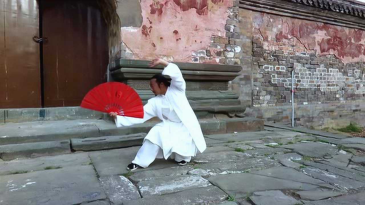 武当逍遥扇 似飞奔浮云 飘逸洒脱 陶冶情操 修身养性_腾讯视频