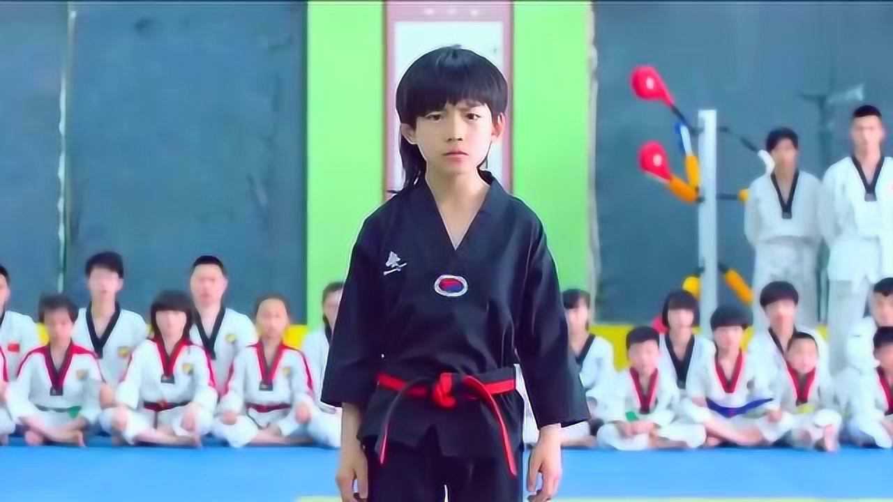 龙拳小子林秋楠不是一般的厉害,用渺小的身材攻击强大的对手!