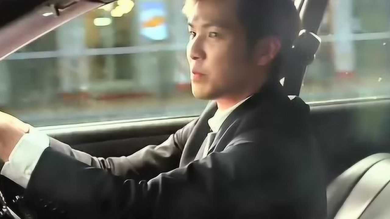 真人版人在囧途帅哥刚说要快点车子就半路熄火太搞笑了