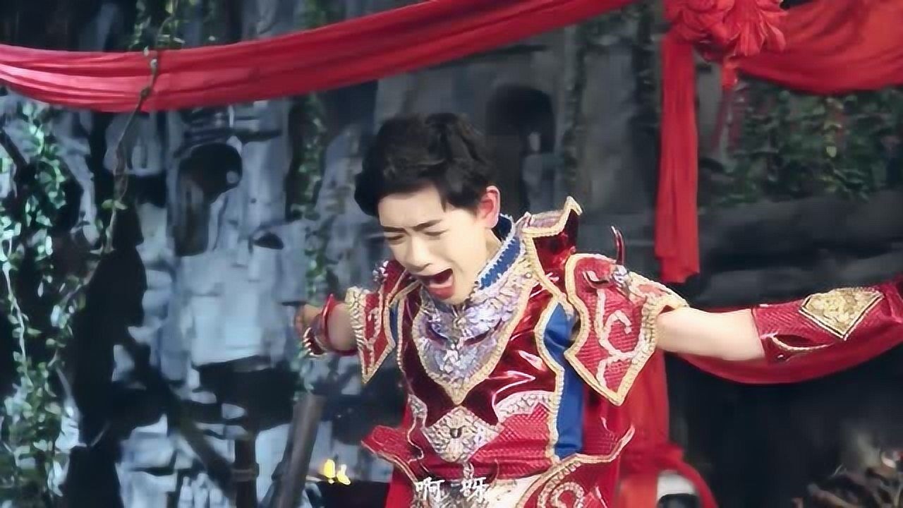 魔法学院之魔法少年魔法少年卡丁大战教官画面太惨