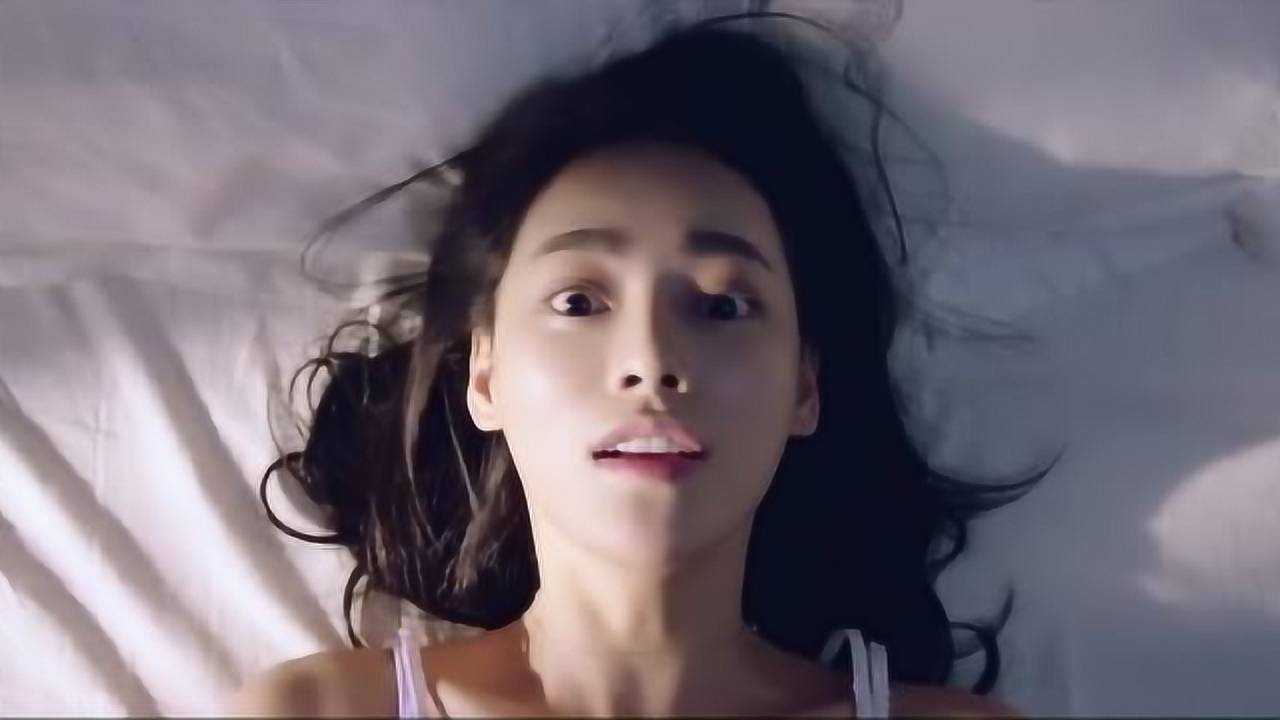 美女被人掐住脖子，附身到她身体，结果醒来竟来是一场梦_高清