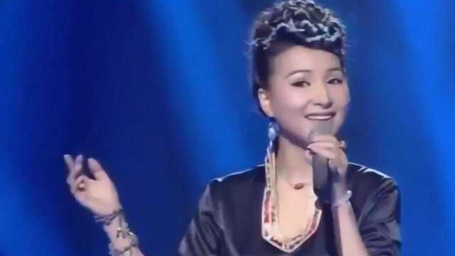 央金演唱经典《小卓玛》,人美歌好听,我听了好几遍都不腻