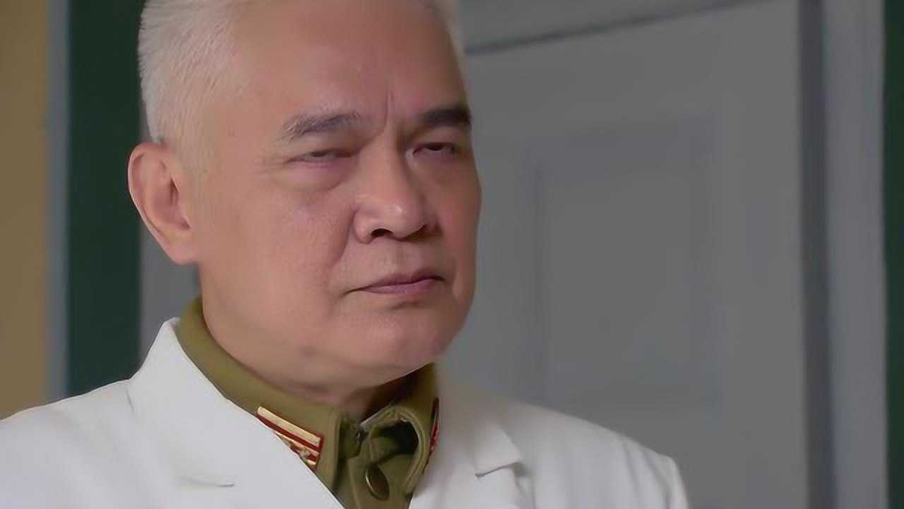 女杀手暗杀失败高桥大佐没有收到致命伤侥幸逃过一劫