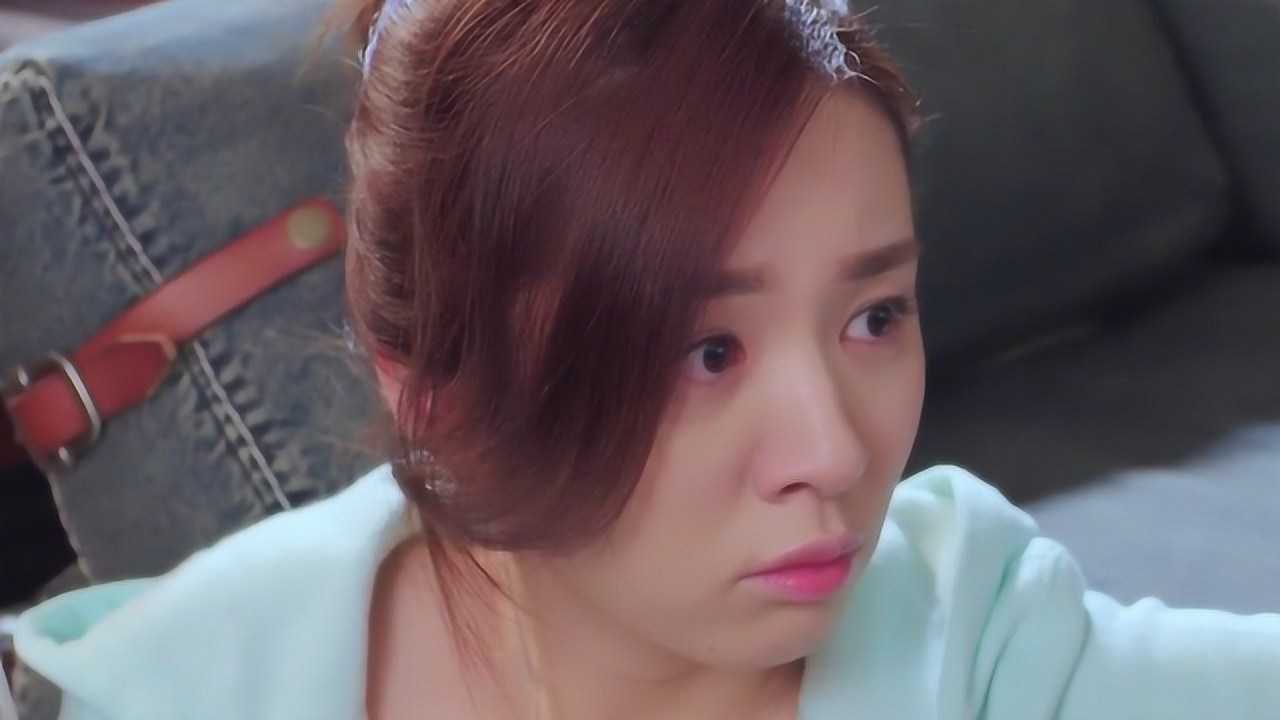 你好乔安倪好与新认识的女生聊天有人敲门