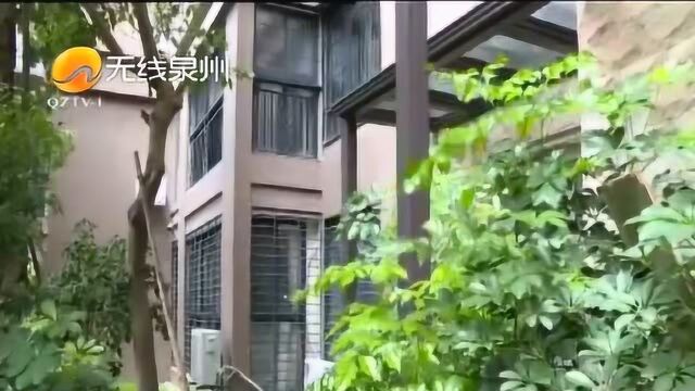 石狮:房屋前后都扩建增开门还铺小道,违建业主被叫停整改