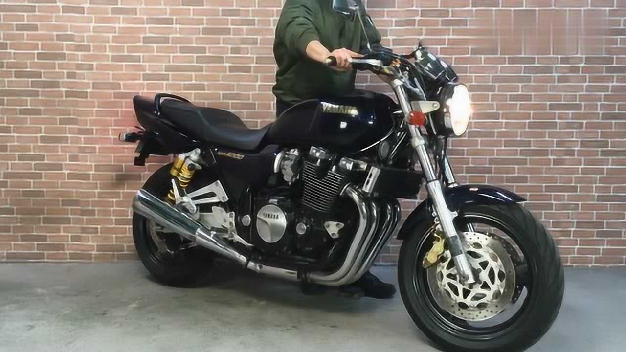 排量1200cc的四缸雅马哈,来听听声浪如何!