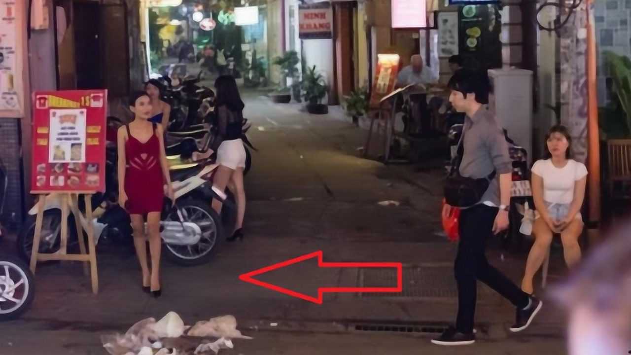 东莞小巷子豪迈街曾经男人的天堂记者暗访表示风韵犹存