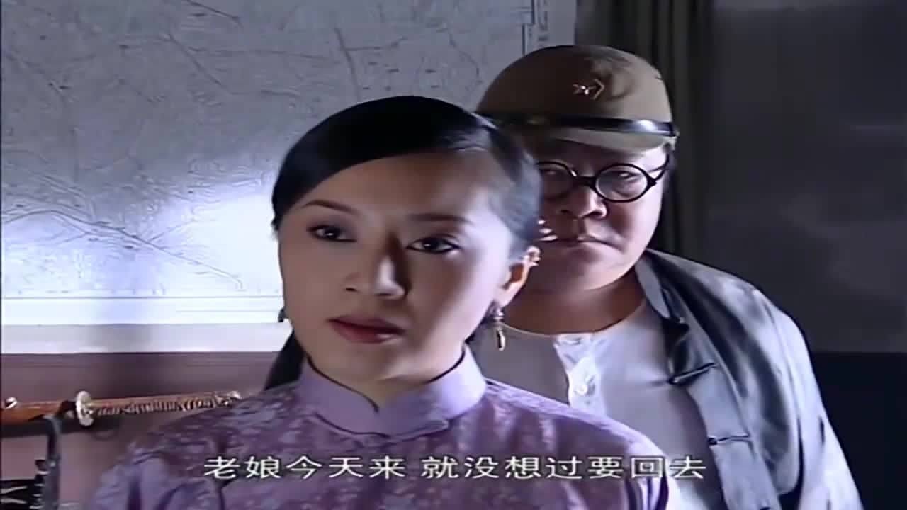 小兵张嘎龟田对老板娘图谋不轨却主动上门为救儿子同归于尽