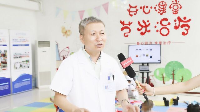 刘云涛主任接受BTV采访 “谨防三伏天白癜风高发”