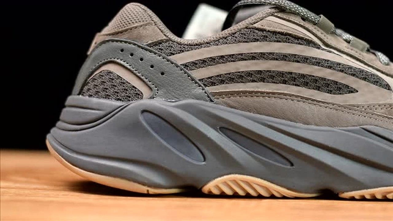 yeezy 700 v2 geode 晶洞 开箱评测 真爆