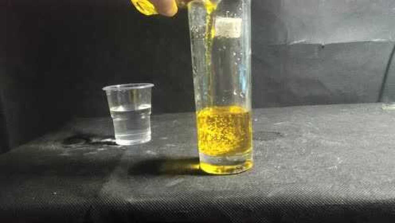 水油分离实验_高清1