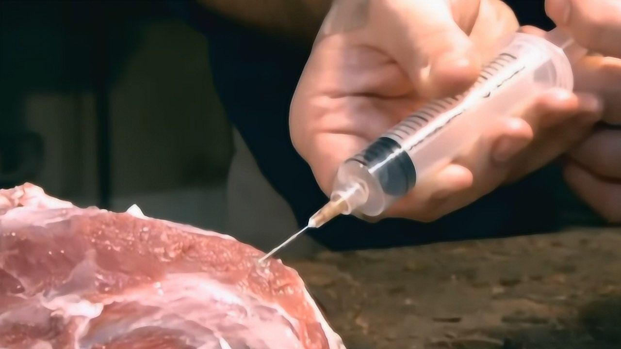 男子将科莫多巨蜥唾液注入生肉三天后生肉的变化让人大开眼界