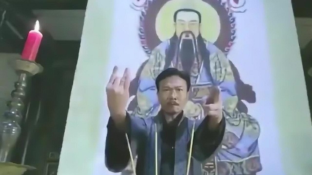 千年僵尸王出世,三师兄合力不敌,只能施法请出林正英