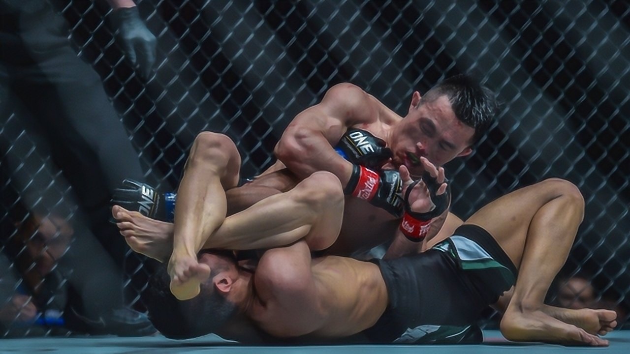 制胜瞬间草原狼和喜格图上演三回合碾压大戏