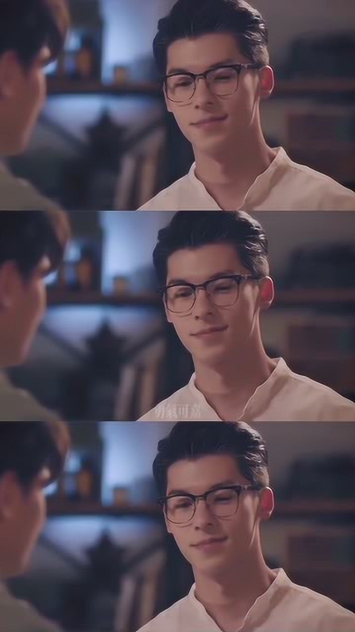 37岁的李子维眼神里满溢悲伤终是只有他独自承受了15年的漫长等待