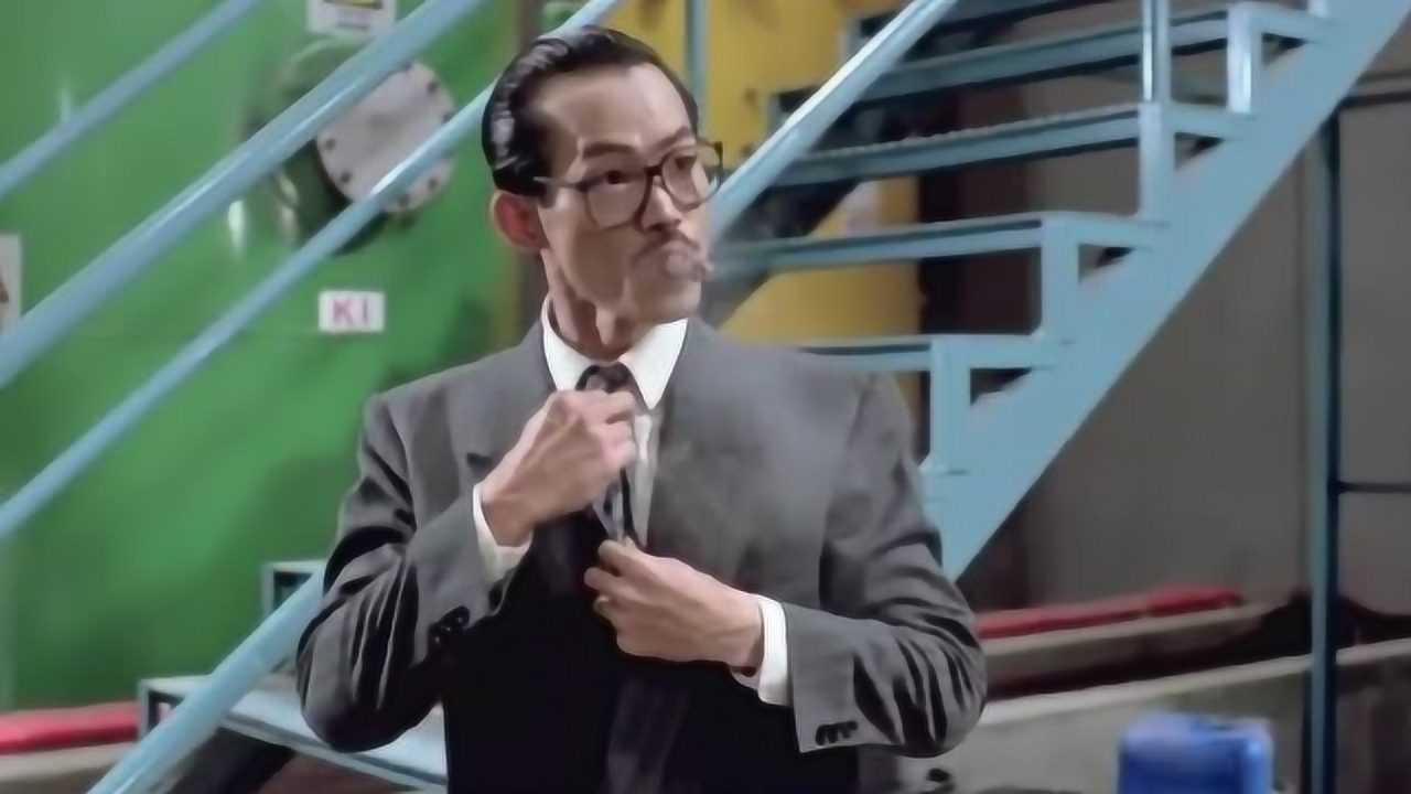 西装暴徒元华:那个眼神有杀到我