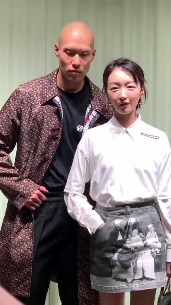 周冬雨和他的朋友