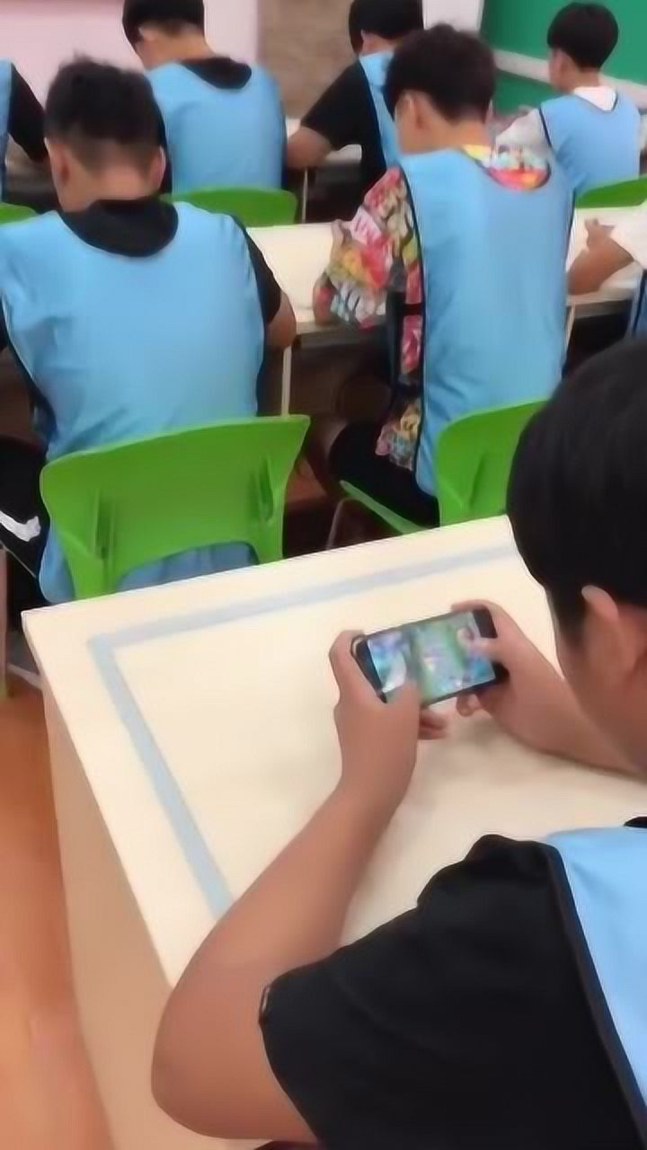 真正的电竞学校,上课就是玩游戏,你愿意去上吗