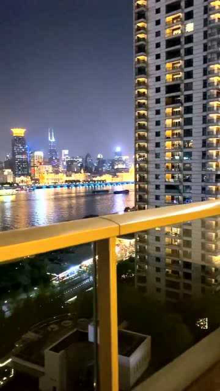 在汤臣一品里看上海的夜景,真的非常美_腾讯视频