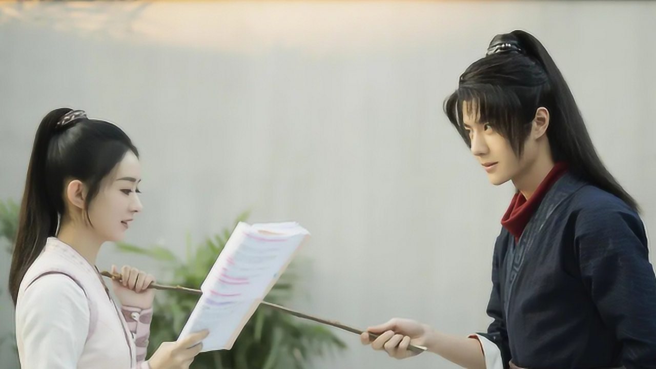 有翡官宣杀青王一博开心比赞赵丽颖泪洒现场万般不舍