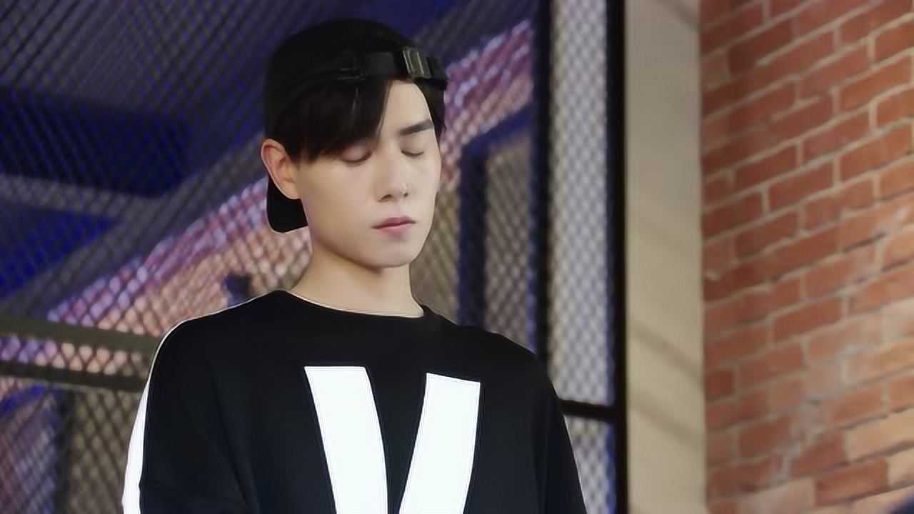 亲爱的热爱的:还是吴白了解韩商言呀!