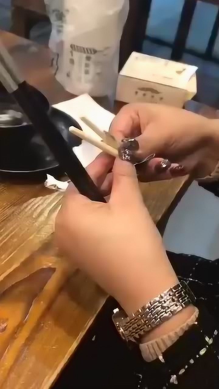 这"牙签",怕是老虎用都嫌大吧,果然是高科技!
