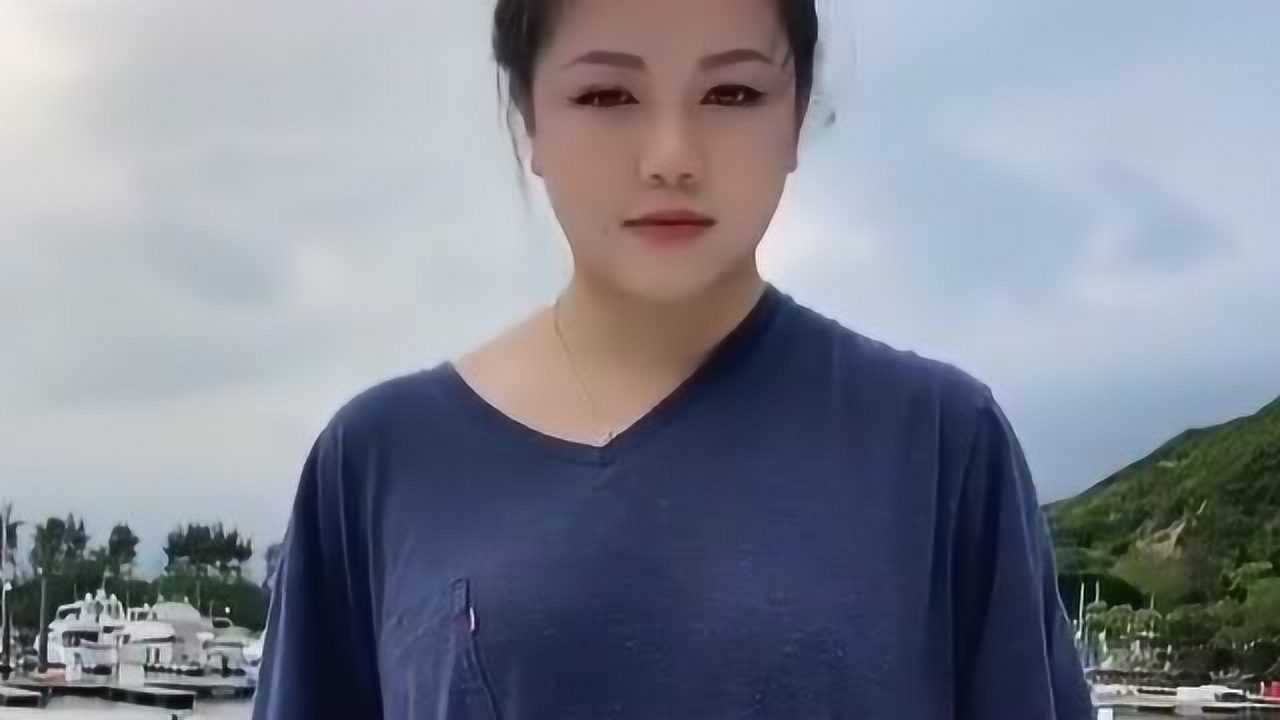 微胖女生壁纸图片