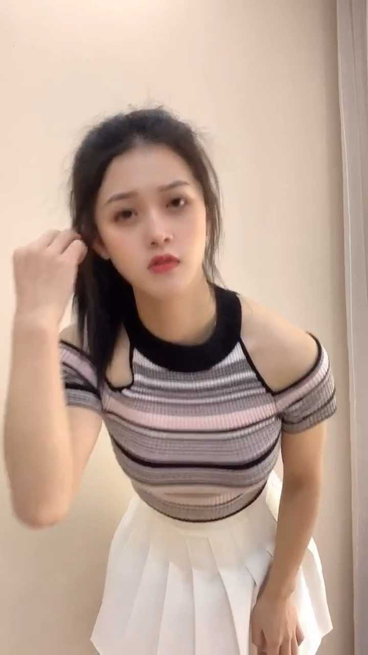 看看美女跳舞_腾讯视频