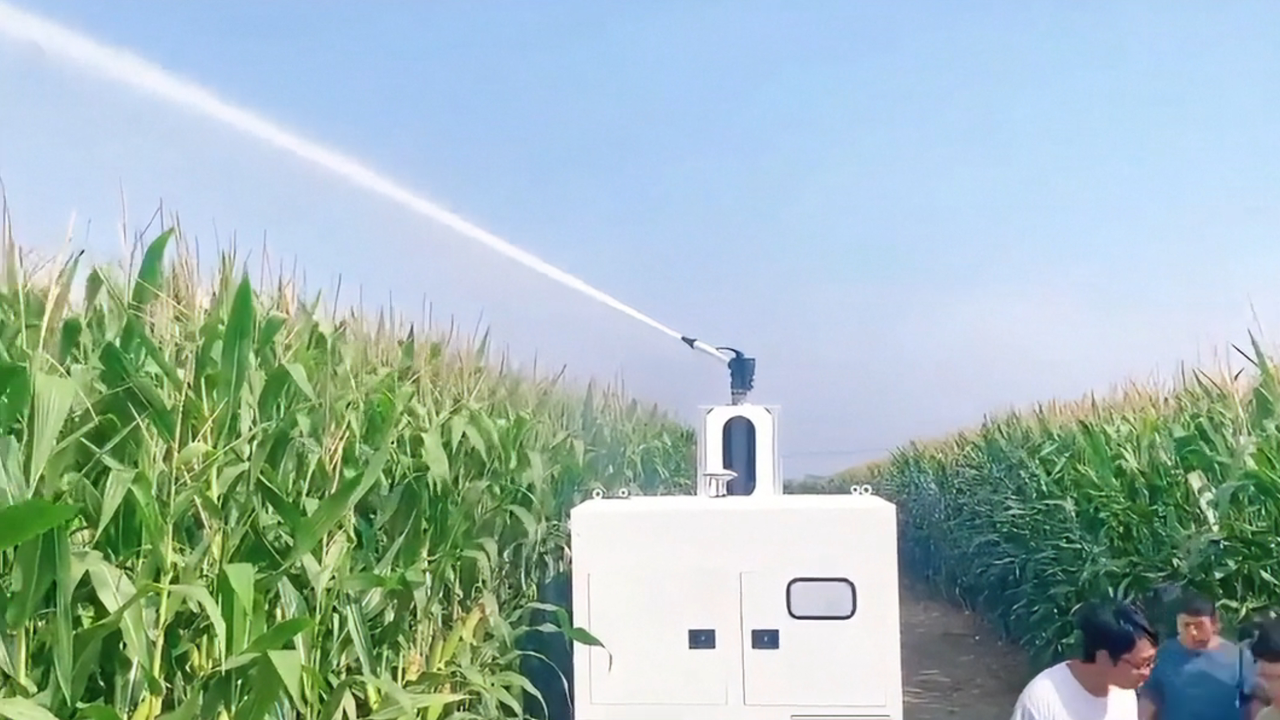 国产灌溉机器人已经在河北多地农田上岗啦!