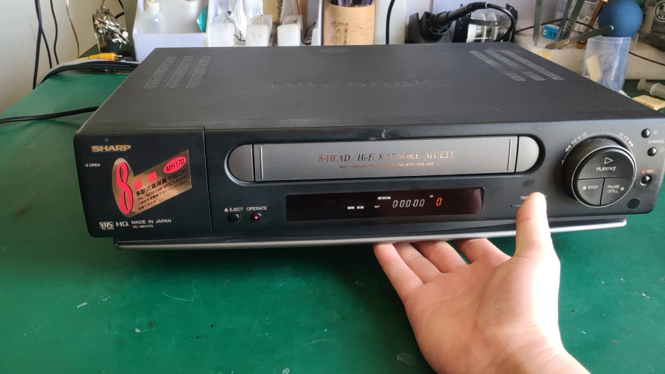 拆解一台夏普八磁头录像机,看看画面清晰度是否与磁头数量有关