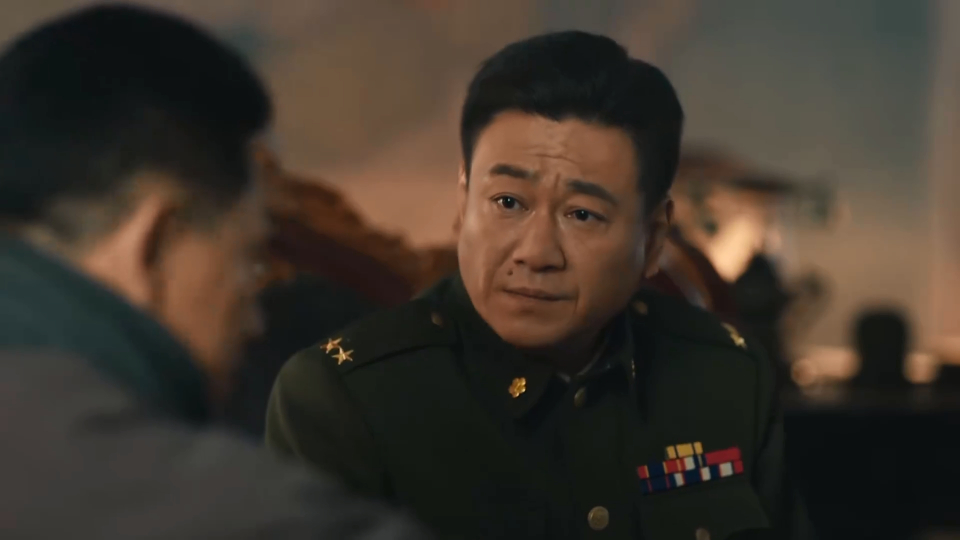 大决战:司令便装溜达,怎想还没观察民情,就被副官带兵