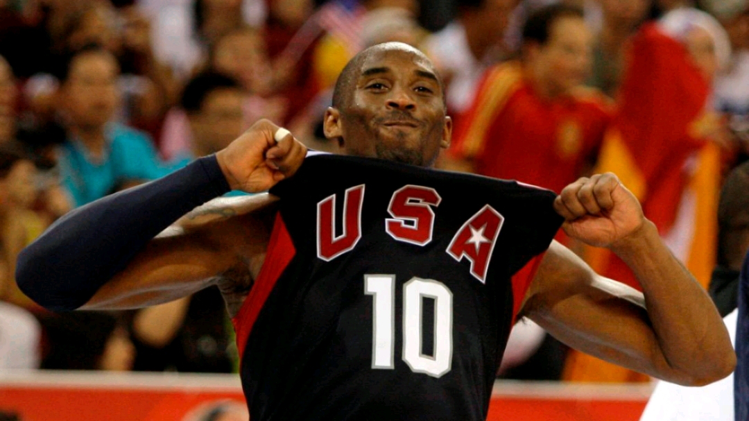 科比领衔梦八男篮出征奥运会,救赎之队统治赛场!