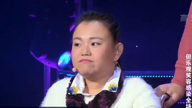 轮椅女孩网上给自己征婚,遇到完美老公,太幸福了