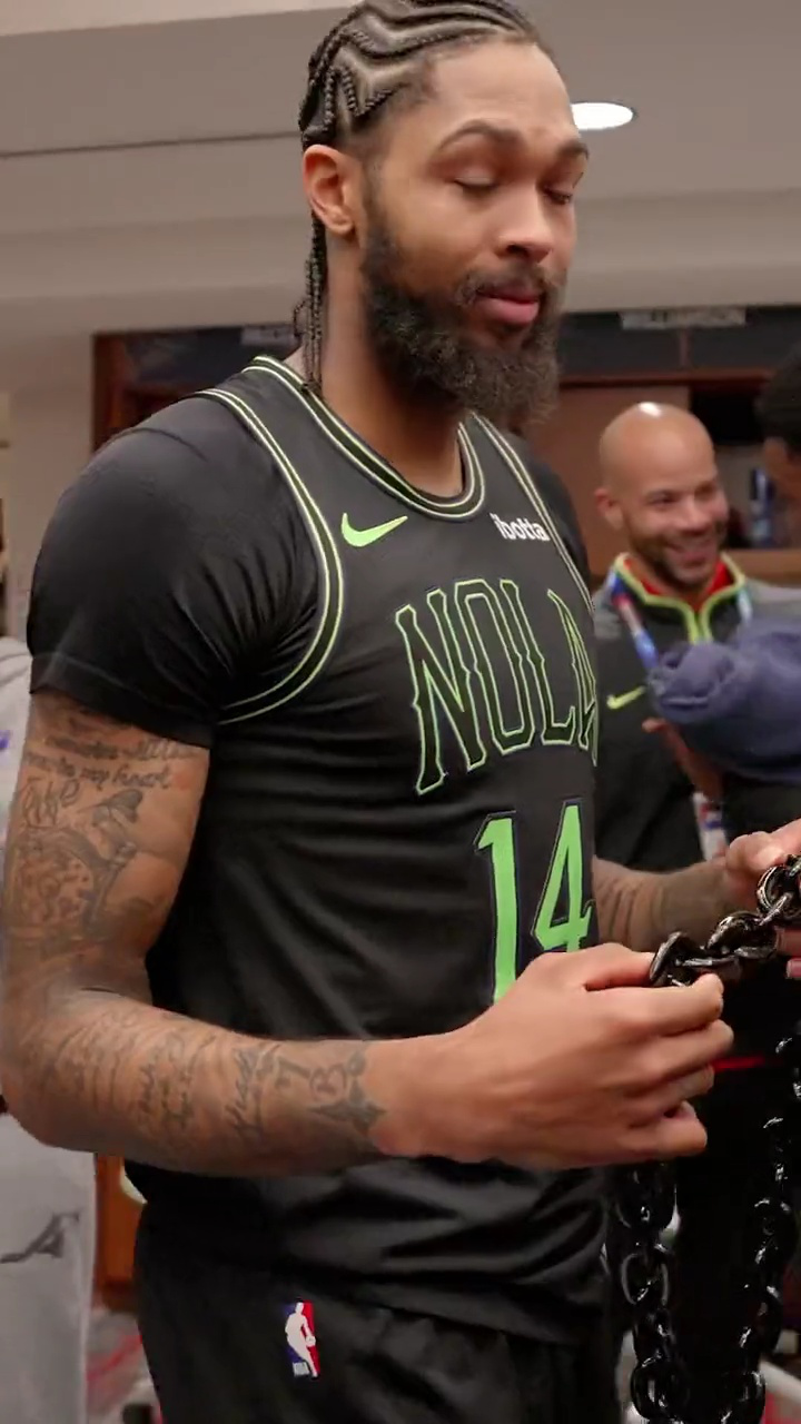 英格拉姆这小子真懂呀!还在想如何讨好女老板?英格拉姆来教你!