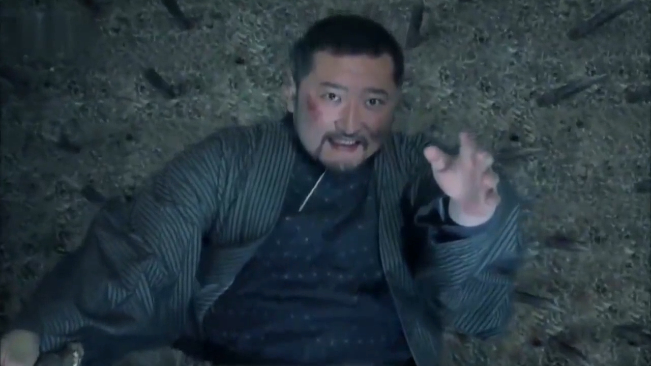 对决:大佐战败逃亡被包围,高手和他单挑,一招送他下去地狱