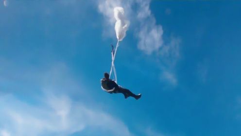 男子极限跳伞 不料降落伞扭成了麻花 整个人急速下坠 惊心动魄