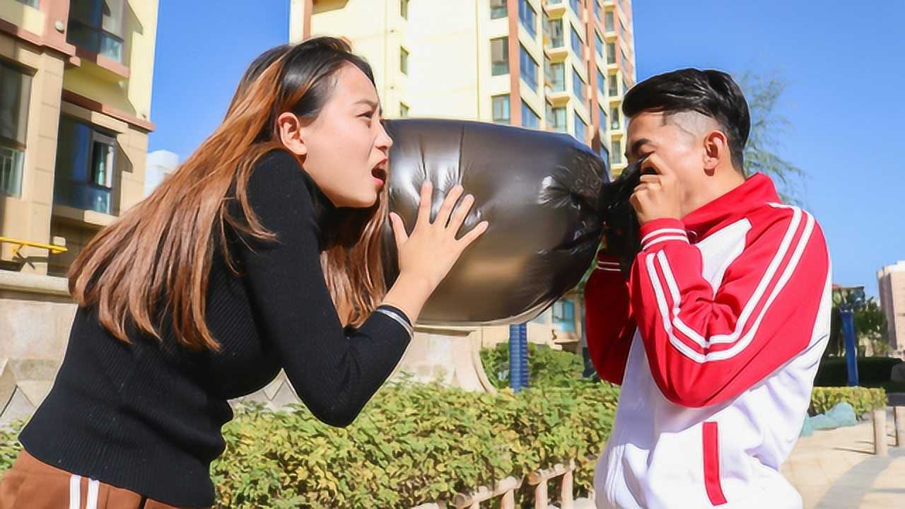 学生用垃圾袋做热气球老板觉得不会成功不料学生做到了
