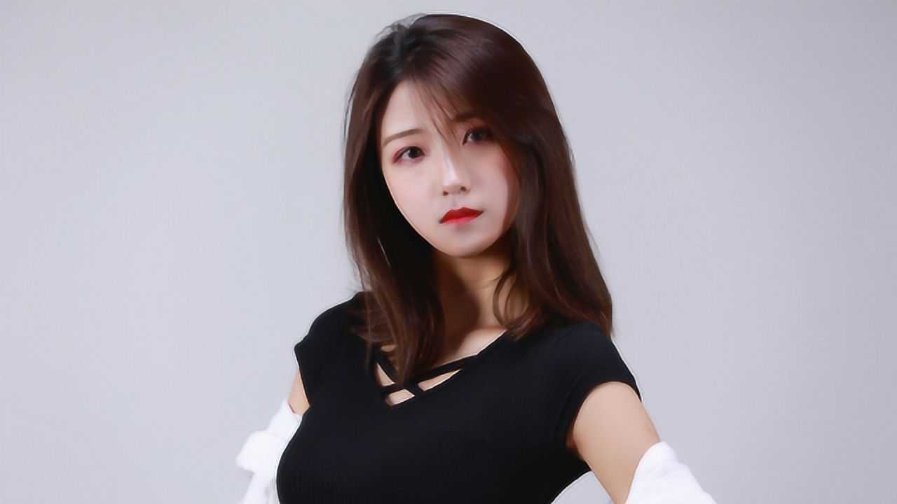 于子涵的小日常忙完舞蹈课后去逛大学校园