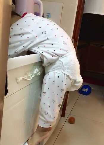 纸尿裤这样穿是为了证明大人永远干不过穿纸尿裤的吧