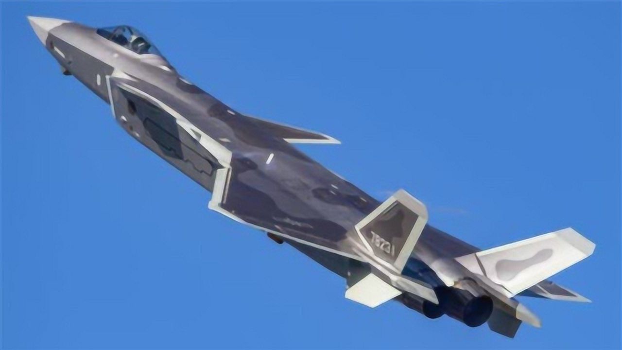 歼20成过气网红?中国第六代战机歼25"鬼鸟"来了,将霸气露面!