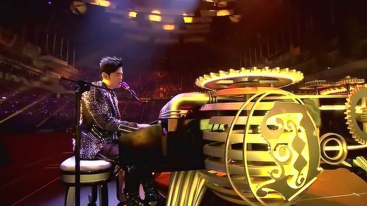 周杰伦演唱会弹唱《稻香》,回到最初的美好_腾讯视频
