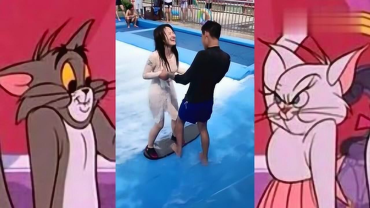 偷拍水上乐园一幕美女估计再也不玩了这下可被教练坑惨了