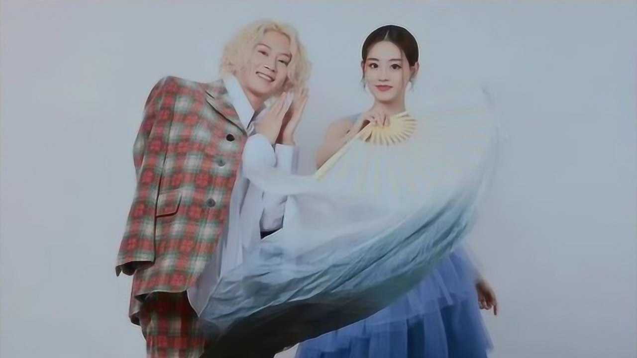 金希澈追星成功,与祝绪丹同框开心的像个二傻子