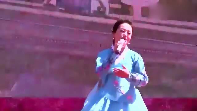 美女金昭延演唱《春天的家乡》,句句深情,唯美动听