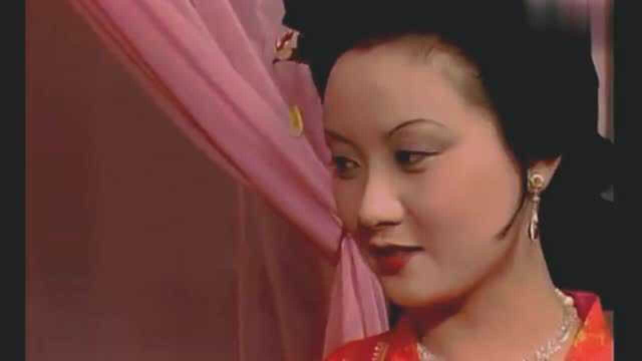 平儿好大胆竟把门帘甩在了王熙凤脸上凤姐表情尴尬得绝了