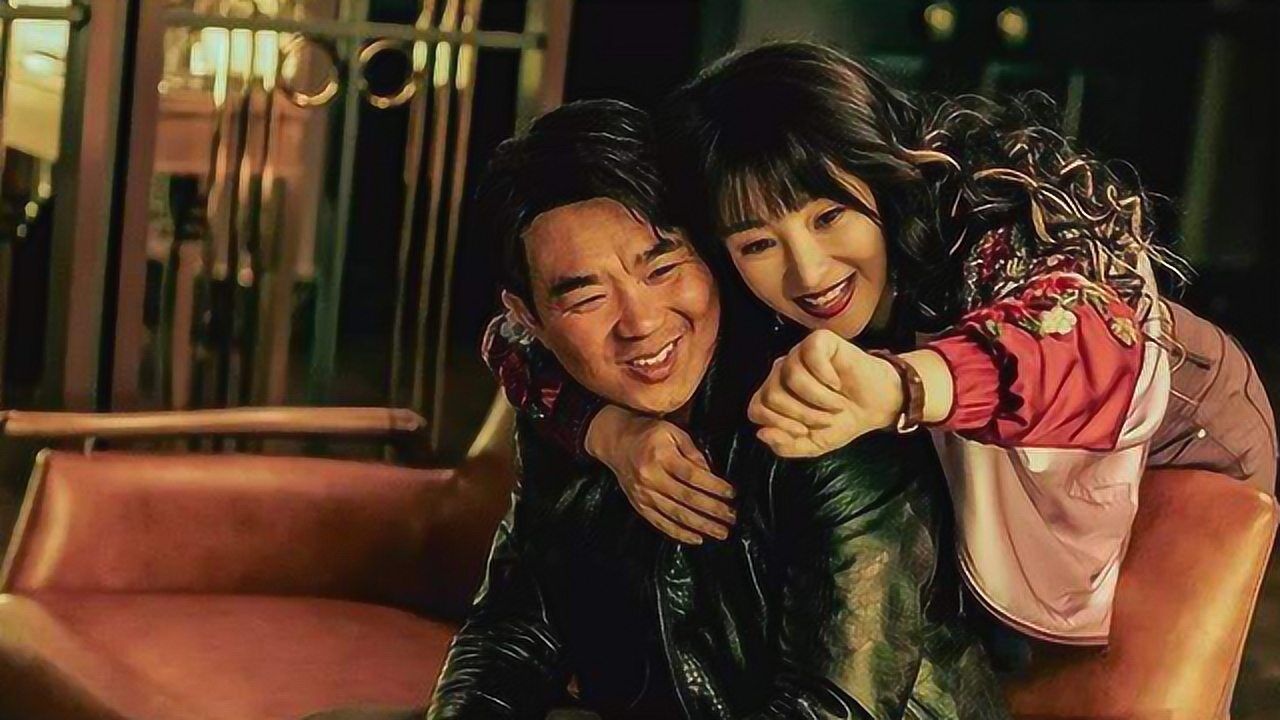 受益人:柳岩沙发上推倒大鹏这幕,值得我回看10遍,太过瘾了